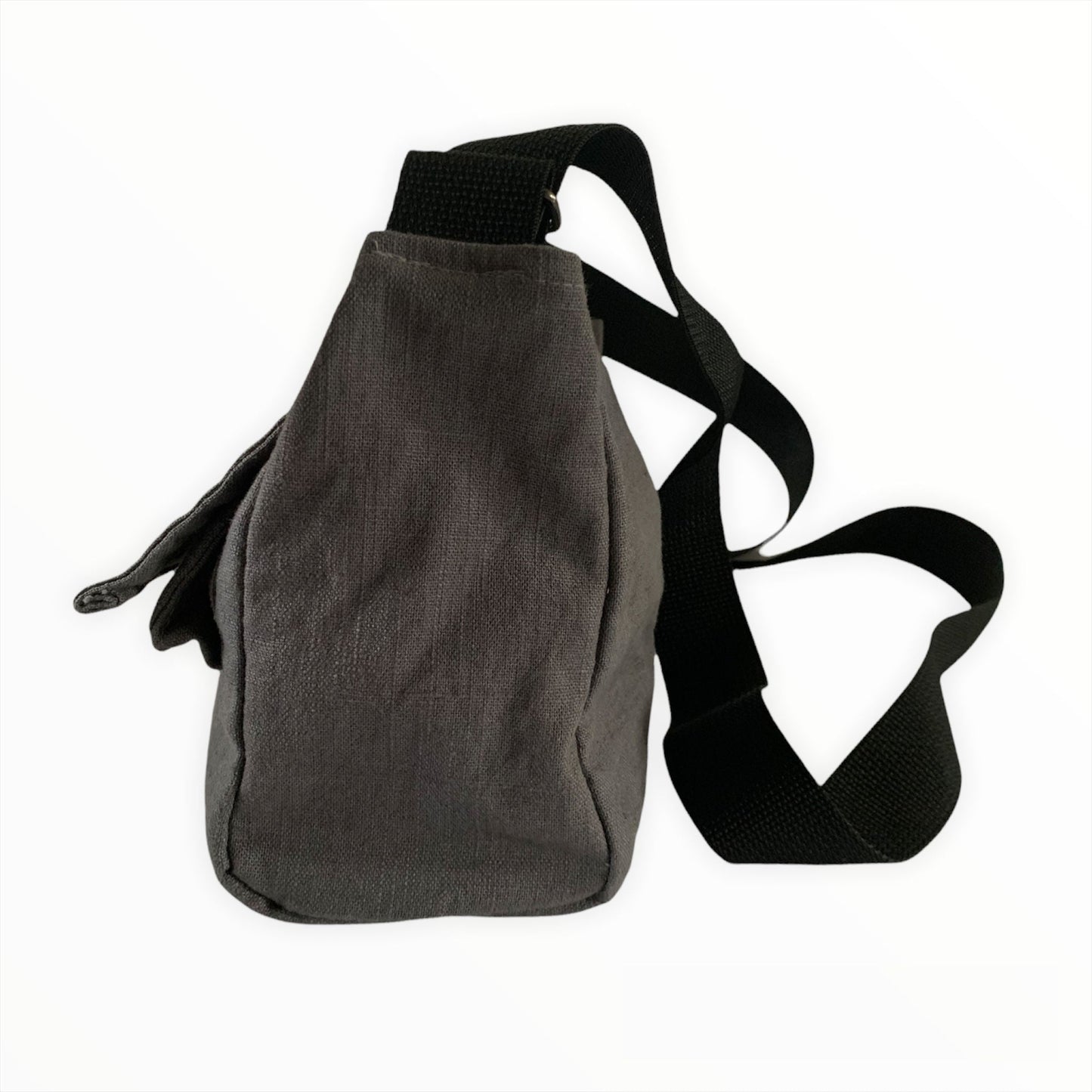 Eco friendly and sustainable Messenger Bag by Opolaire